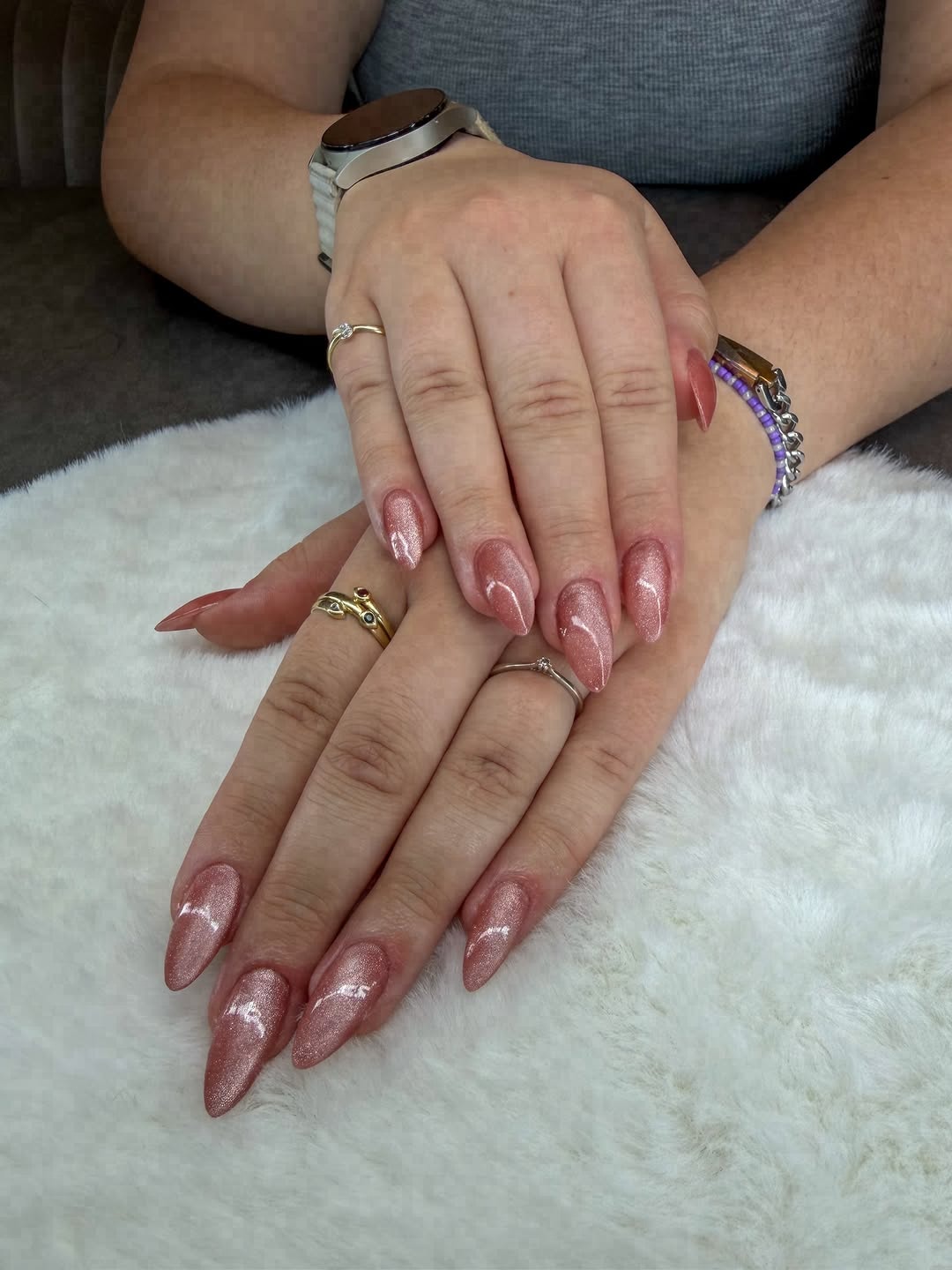 Roséfarbene Gel Nails